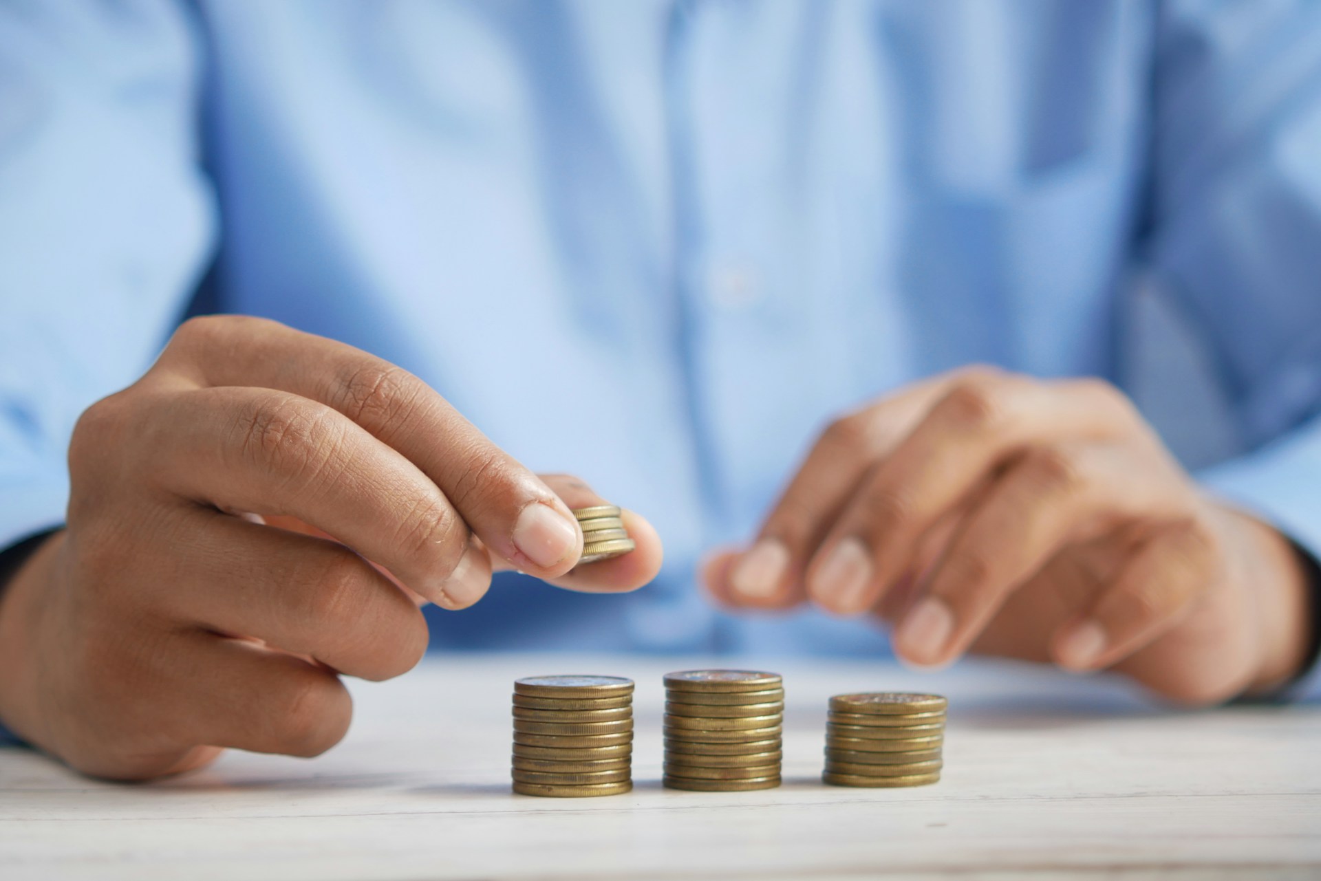 Combien rapporte 50 000 € placés par mois ?